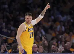 im体育娱乐平台-从东契奇连续二十场比赛得分超过大胜到巴特勒连续十五场比赛得分超过高光表现，波尔图围绕西甲豪取连胜的简单介绍